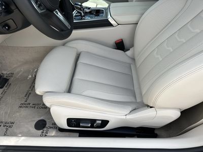 2026 BMW 8 Series — photo 13 view