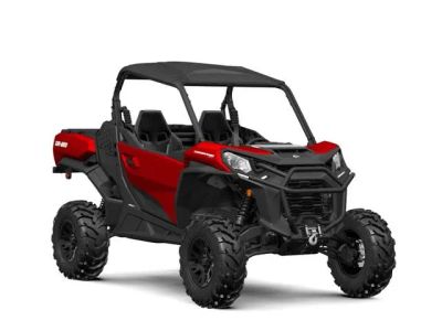 2024 Can-Am® Commander XT 1000R — front three-quarter view