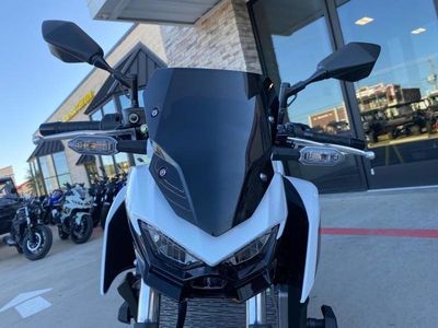 2026 Kawasaki Z500 SE ABS — photo 14 view