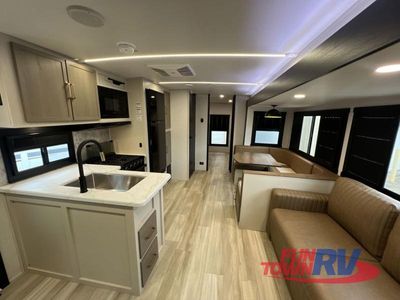 2025 Forest River RV Wildwood Heritage Glen — photo 34 view