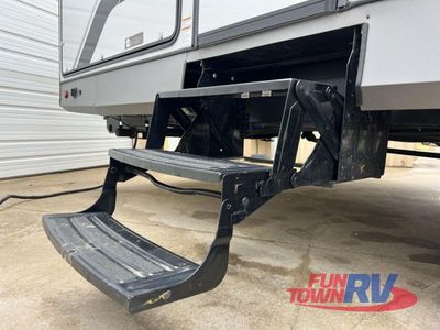 2025 Forest River RV Wildwood Heritage Glen — photo 29 view