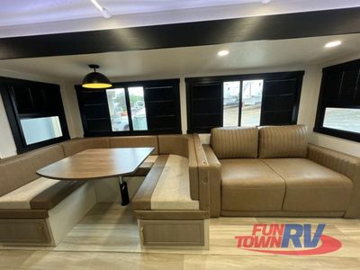 2025 Forest River RV Wildwood Heritage Glen — photo 13 view