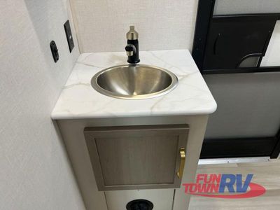 2025 Forest River RV Wildwood Heritage Glen — photo 42 view