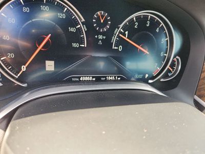 2019 BMW 7 Series — engine compartment view