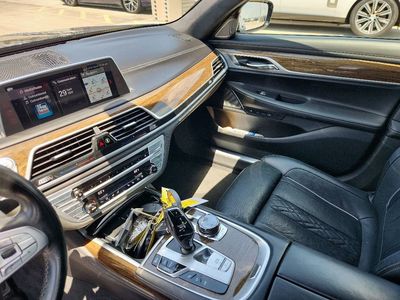 2019 BMW 7 Series — detail view
