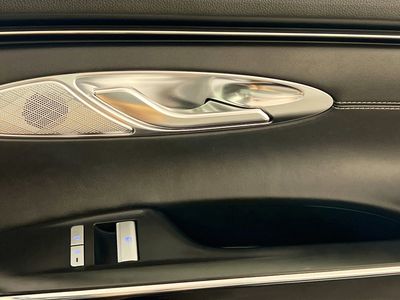 2025 Genesis GV70 — photo 28 view