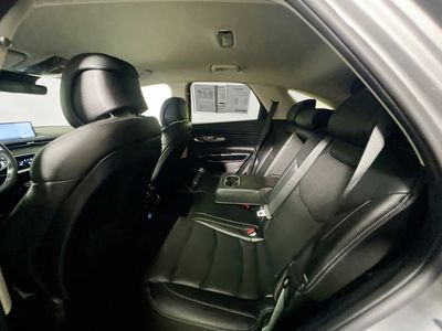 2025 Genesis GV70 — photo 25 view