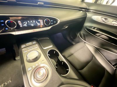 2025 Genesis GV70 — photo 22 view