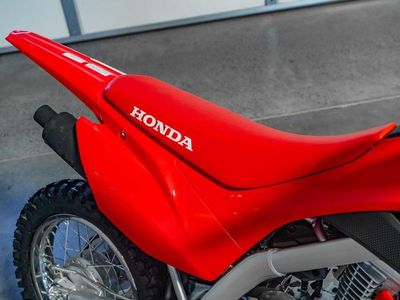 2026 Honda CRF125F - Photo 11