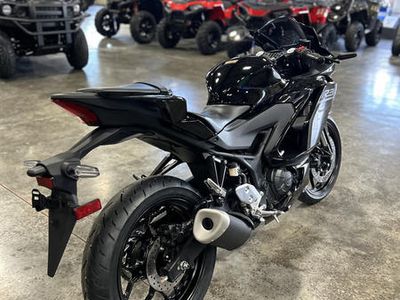 2026 Yamaha YZF-R3 - Photo 6