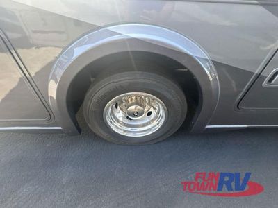 2025 Winnebago Vista - Photo 12