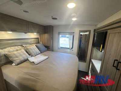 2025 Winnebago Vista - Photo 33