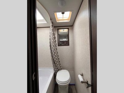 2020 Jayco Jay Flight — photo 24 view