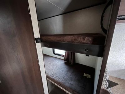 2020 Jayco Jay Flight — photo 16 view