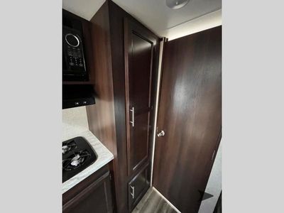 2020 Jayco Jay Flight — photo 17 view