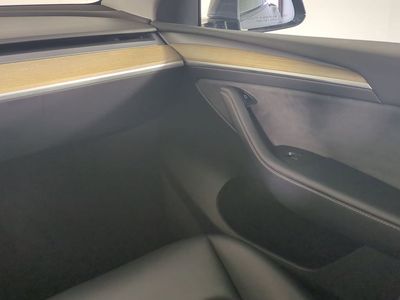 2023 Tesla Model Y — photo 20 view