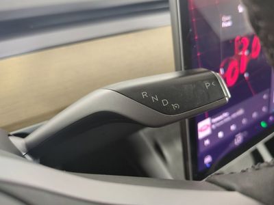 2023 Tesla Model Y — photo 22 view