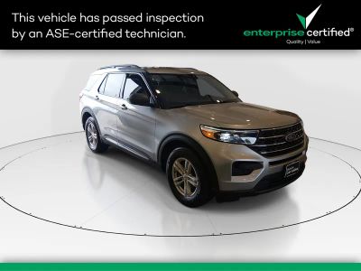 2023 Ford Explorer XLT — front three-quarter view
