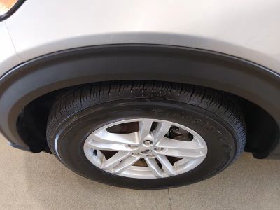 2023 Ford Explorer — photo 10 view
