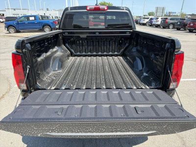 2026 Chevrolet Colorado — photo 11 view