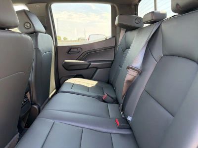 2026 Chevrolet Colorado — photo 12 view