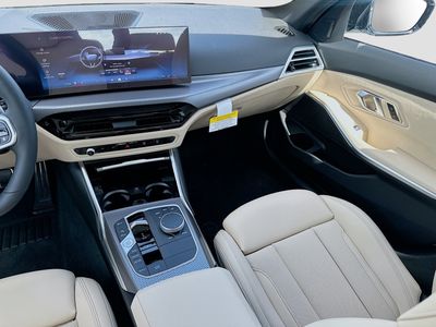 2026 BMW 3 Series — photo 17 view