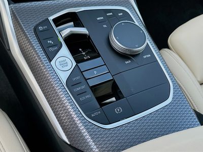 2026 BMW 3 Series — photo 14 view