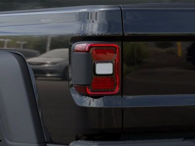 2026 Jeep Gladiator — photo 9 view