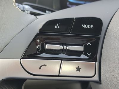 2026 Hyundai ELANTRA — photo 28 view