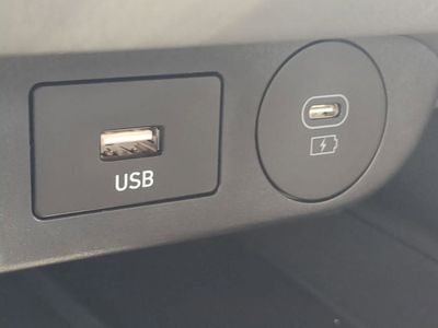 2026 Hyundai ELANTRA — photo 24 view