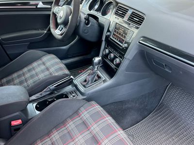 2017 Volkswagen Golf GTI - Photo 17