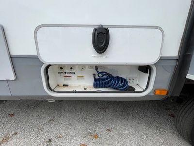 2018 Highland Ridge Open Range Light — detail view