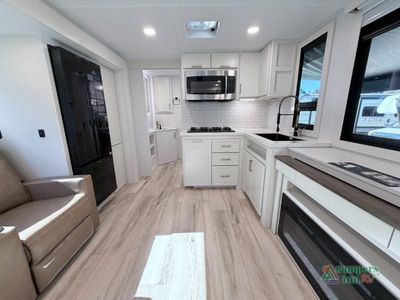 2026 Brinkley Model I - Photo 8