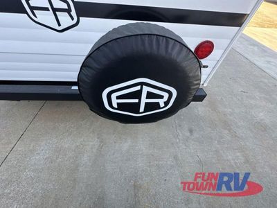 2025 Forest River RV Salem Cruise Lite — photo 14 view