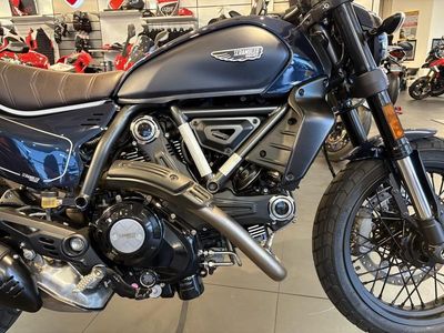 2025 Ducati Scrambler Nightshift — photo 10 view