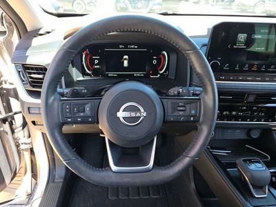 2023 Nissan Rogue — photo 16 view