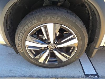 2023 Nissan Rogue — photo 10 view