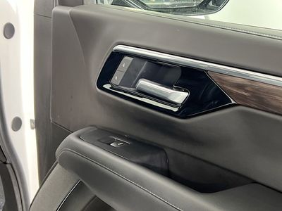 2025 Chevrolet Suburban — photo 29 view