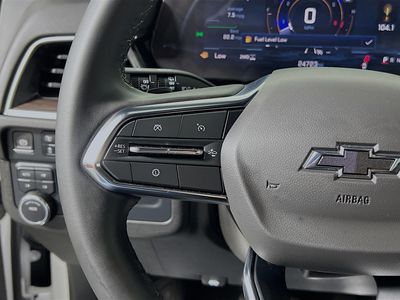 2025 Chevrolet Suburban — photo 16 view