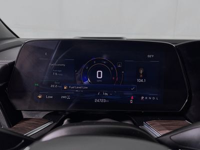 2025 Chevrolet Suburban — photo 19 view