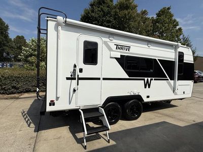2026 Winnebago Thrive - Photo 8