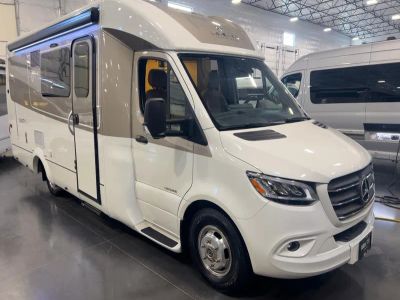 2022 Leisure Travel Vans UNITY - Photo 1
