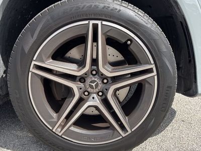 2025 Mercedes-Benz GLS — photo 14 view