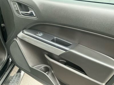 2021 Chevrolet Colorado — photo 21 view