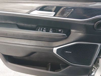 2024 Jeep Wagoneer - Photo 20
