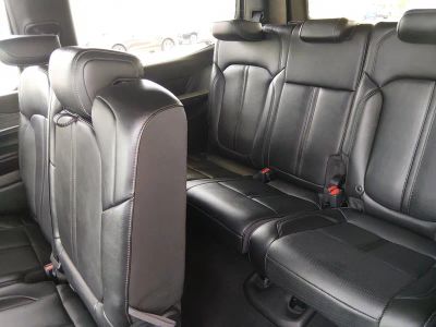 2024 Jeep Wagoneer - Photo 18