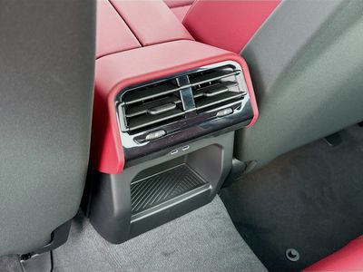 2026 BMW i5 - Photo 19