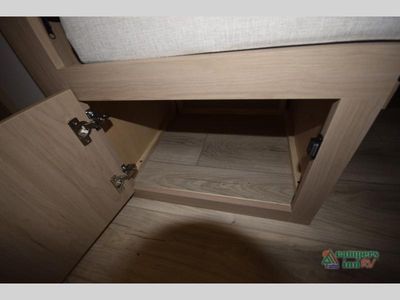 2026 Winnebago Micro Minnie — photo 18 view
