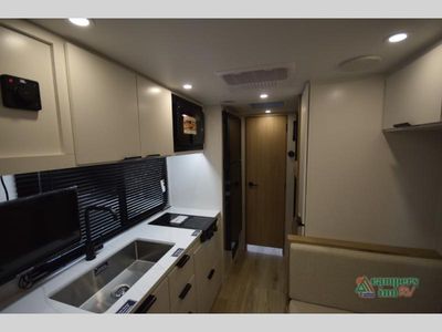 2026 Winnebago Micro Minnie — photo 40 view