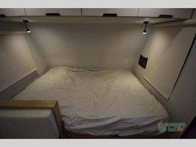 2026 Winnebago Micro Minnie — photo 10 view